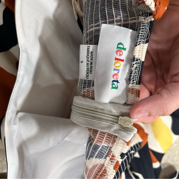 De Loreta Frida dress in El Pueblo print - Size small - Picture 9 of 11